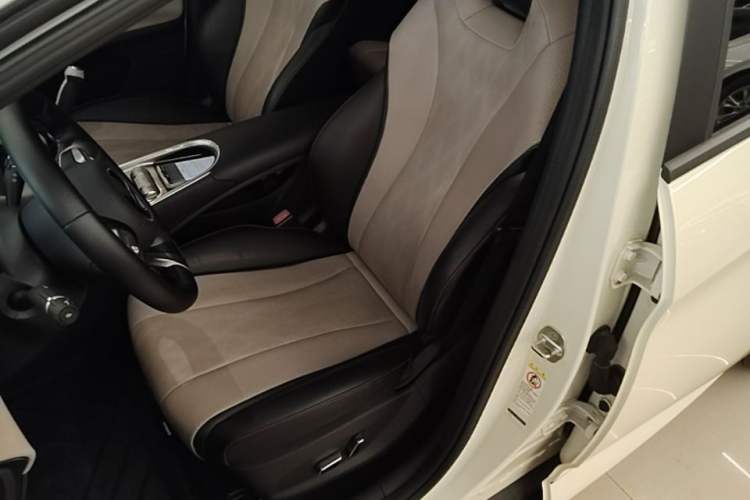 Used BYD Dolphin 2024 Honor Edition 420km Freedom Version Left Front Seat