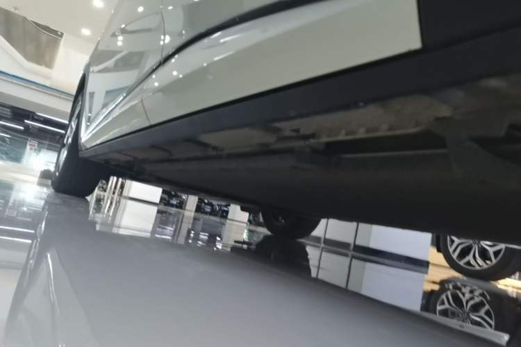 Used BYD Dolphin 2024 Honor Edition 420km Freedom Version Left Side Sill