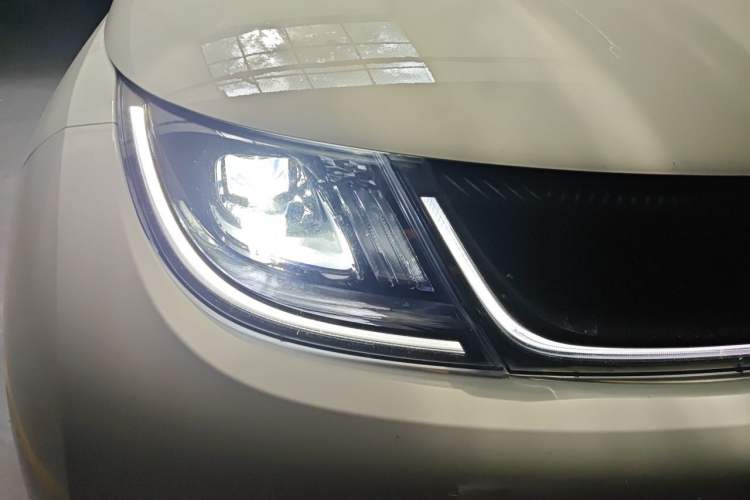 Used BYD Dolphin 2024 Honor Edition 420km Fashion Version Right Front Headlight
