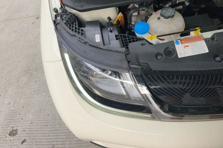 Used BYD Dolphin 2024 Honor Edition 420km Fashion Version Right Front Headlight