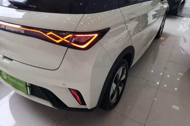Used BYD Dolphin 2024 Honor Edition 420km Fashion Version Right Rear Taillight
