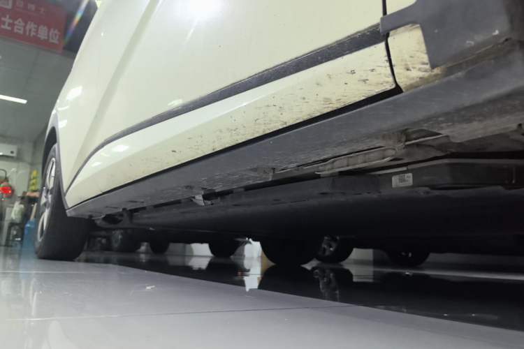 Used BYD Dolphin 2024 Honor Edition 420km Fashion Version Right Side Sill