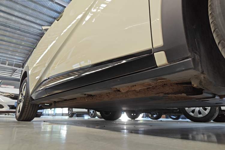 Used BYD Dolphin 2024 Honor Edition 420km Fashion Version Right Side Sill