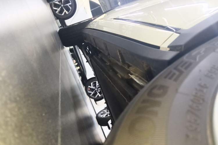 Used BYD Dolphin 2024 Honor Edition 420km Freedom Version Right Side Sill