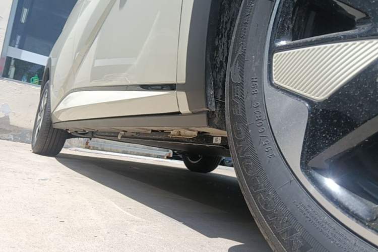 Used BYD Dolphin 2024 Honor Edition 420km Freedom Version Right Side Sill