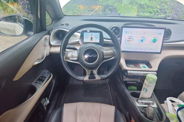 Used BYD Dolphin 2024 Honor Edition 420km Fashion Version Steering Wheel