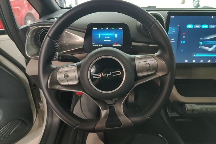Used BYD Dolphin 2024 Honor Edition 420km Fashion Version Steering Wheel