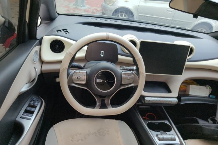 Used BYD Dolphin 2024 Honor Edition 420km Fashion Version Steering Wheel