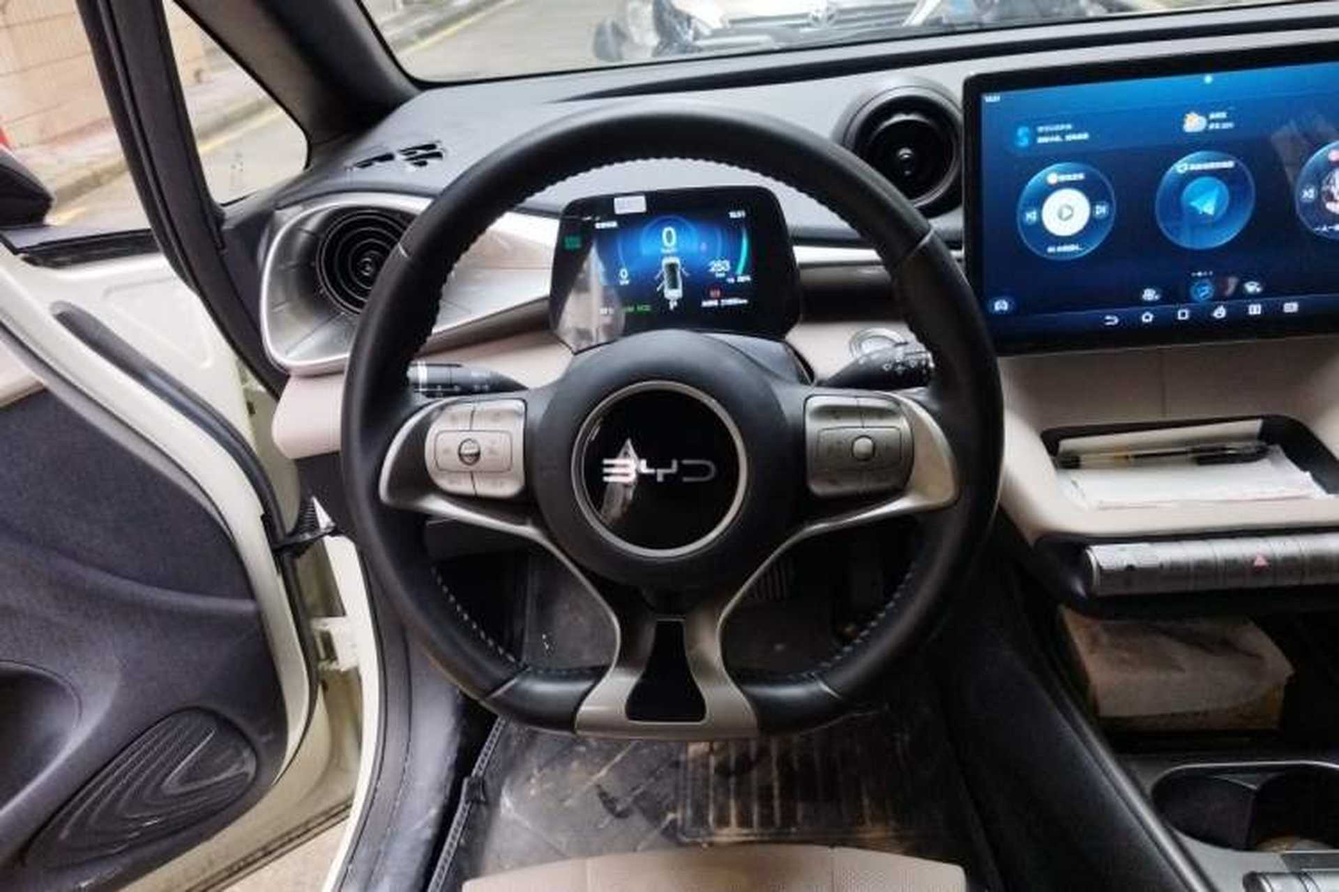 Used BYD Dolphin 2024 Honor Edition 420km Freedom Version Steering Wheel