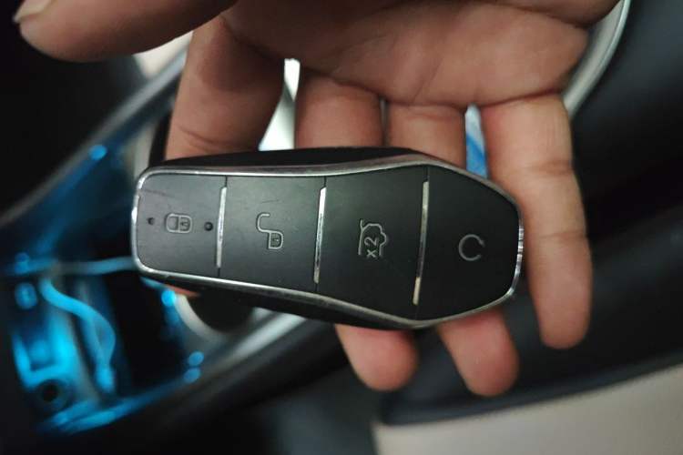 Used BYD Dolphin 2024 Honor Edition 420km Fashion Version Vehicle Key