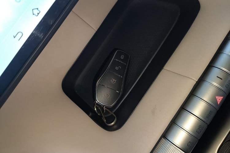 Used BYD Dolphin 2024 Honor Edition 420km Fashion Version Vehicle Key