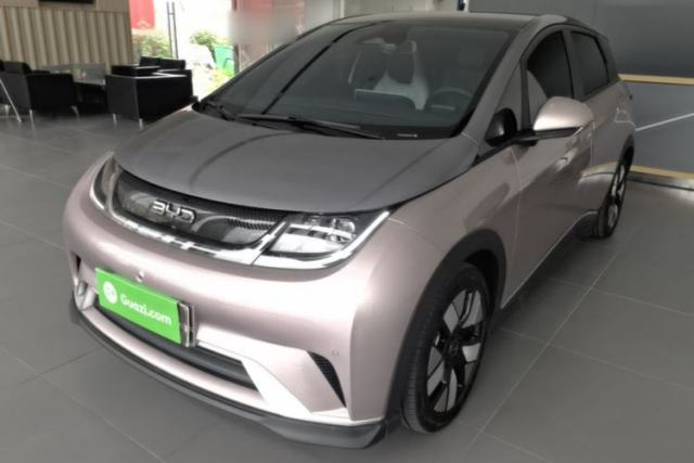 Ojetý BYD Dolphin 2025 520km Range Knight Edition