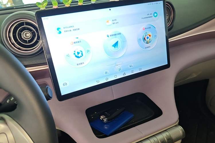 Used BYD Dolphin 2025 420km Fashion Edition Audio And AC Panel