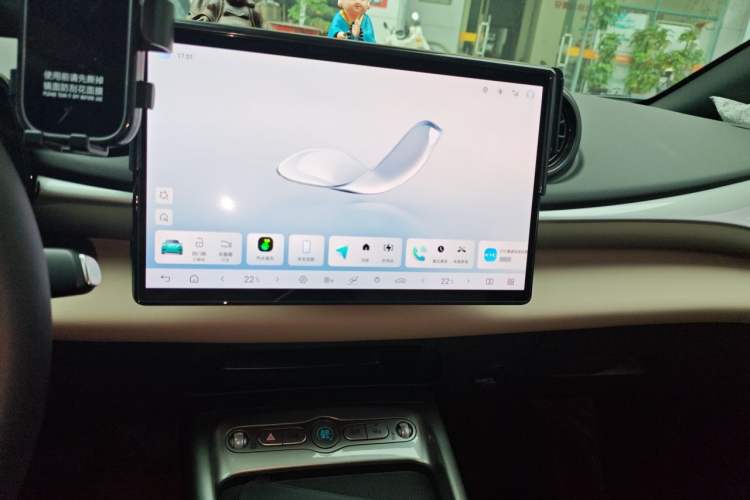 Used BYD Dolphin 2025 Smart Drive Version 420 km Freedom Edition Audio And AC Panel