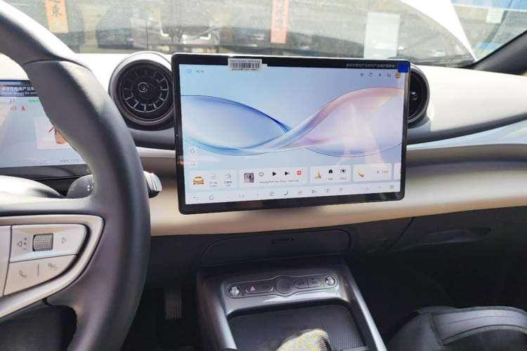 Used BYD Dolphin 2025 Intelligent Driving Version 410 km Fashion Edition Audio And AC Panel