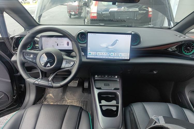 Used BYD Dolphin 2025 Intelligent Driving Version 410 km Fashion Edition Center Console