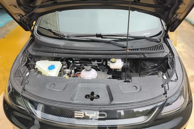 Used BYD Dolphin 2025 Intelligent Driving Version 520km Range Knight Edition Engine Bay