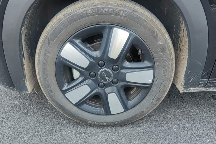 Used BYD Dolphin 2025 Intelligent Driving Version 410 km Fashion Edition Exterior 4