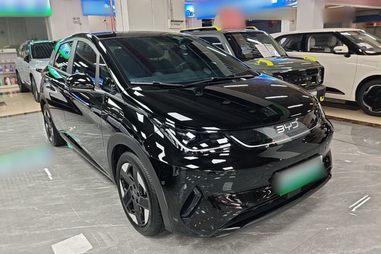 Used BYD Dolphin 2025 Intelligent Driving Version 520km Range Knight Edition Front Right 45 Deg
