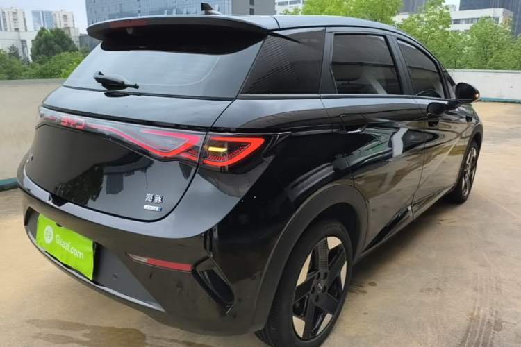 Used BYD Dolphin 2025 Intelligent Driving Version 520km Range Knight Edition Rear Right 45 Deg