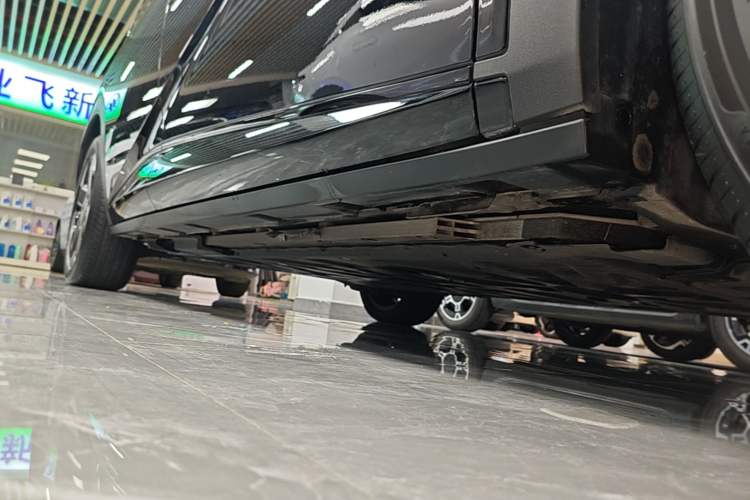 Used BYD Dolphin 2025 Intelligent Driving Version 520km Range Knight Edition Right Side Sill