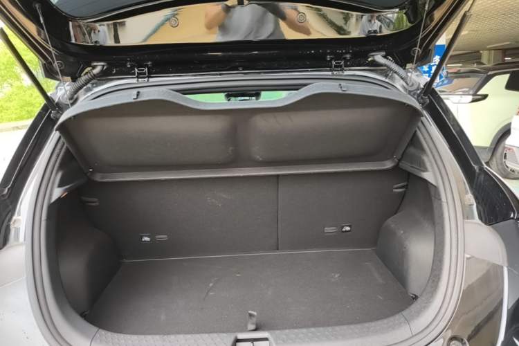 Used BYD Dolphin 2025 Intelligent Driving Version 520km Range Knight Edition Trunk