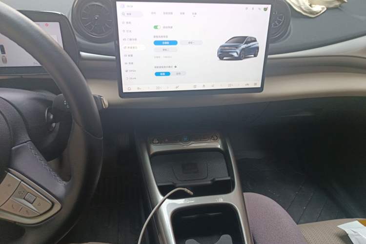 Used BYD Dolphin 2025 Intelligent Driving Version 410 km Fashion Edition Audio And AC Panel