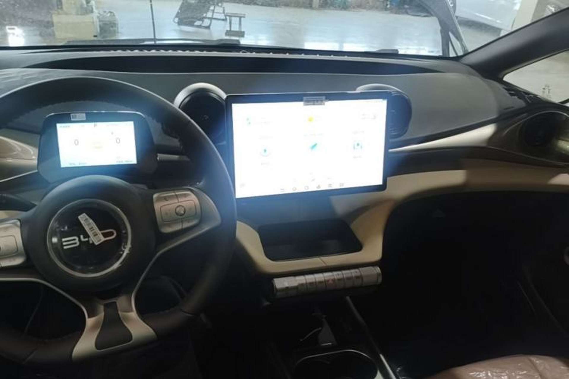Used BYD Dolphin 2025 420km Free Edition Center Console
