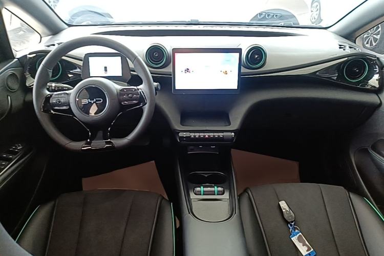 Used BYD Dolphin 2025 420km Active Version Center Console