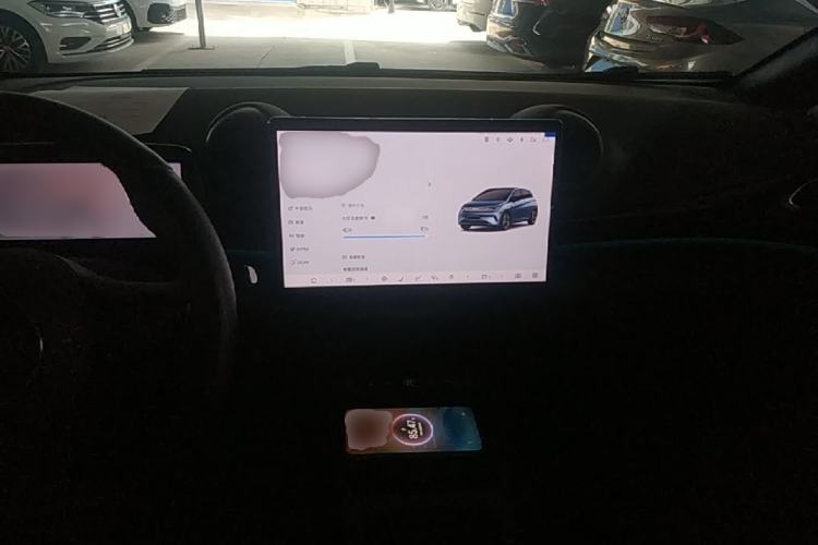 Used BYD Dolphin 2025 Intelligent Driving Version 410 km Fashion Edition Center Console