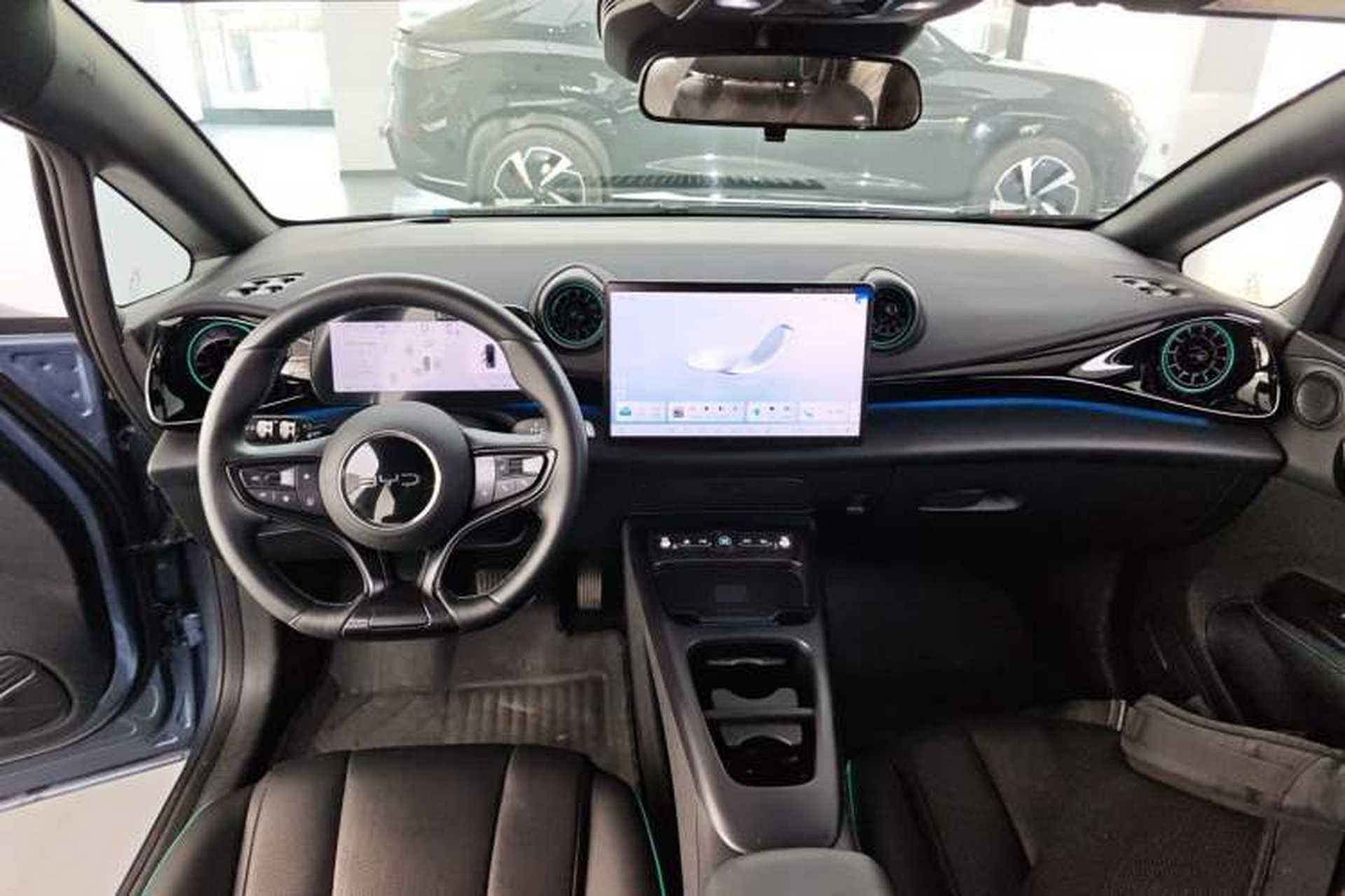 Used BYD Dolphin 2025 Intelligent Driving Version 410 km Fashion Edition Center Console