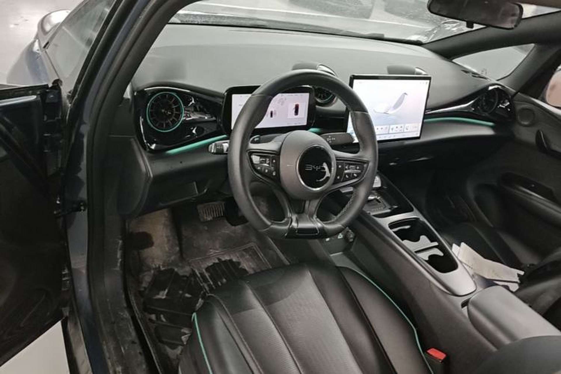Used BYD Dolphin 2025 Intelligent Driving Version 410 km Fashion Edition Center Console
