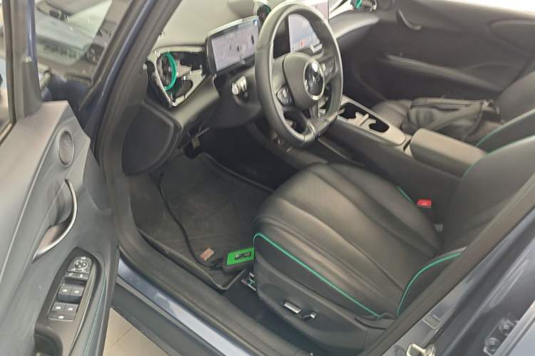 Used BYD Dolphin 2025 Intelligent Driving Version 410 km Fashion Edition Driver Seat