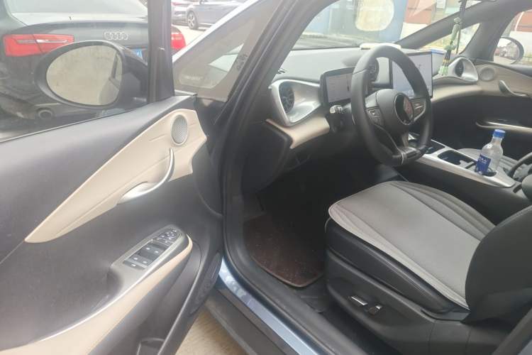 Used BYD Dolphin 2025 Smart Drive Version 420 km Freedom Edition Driver Seat