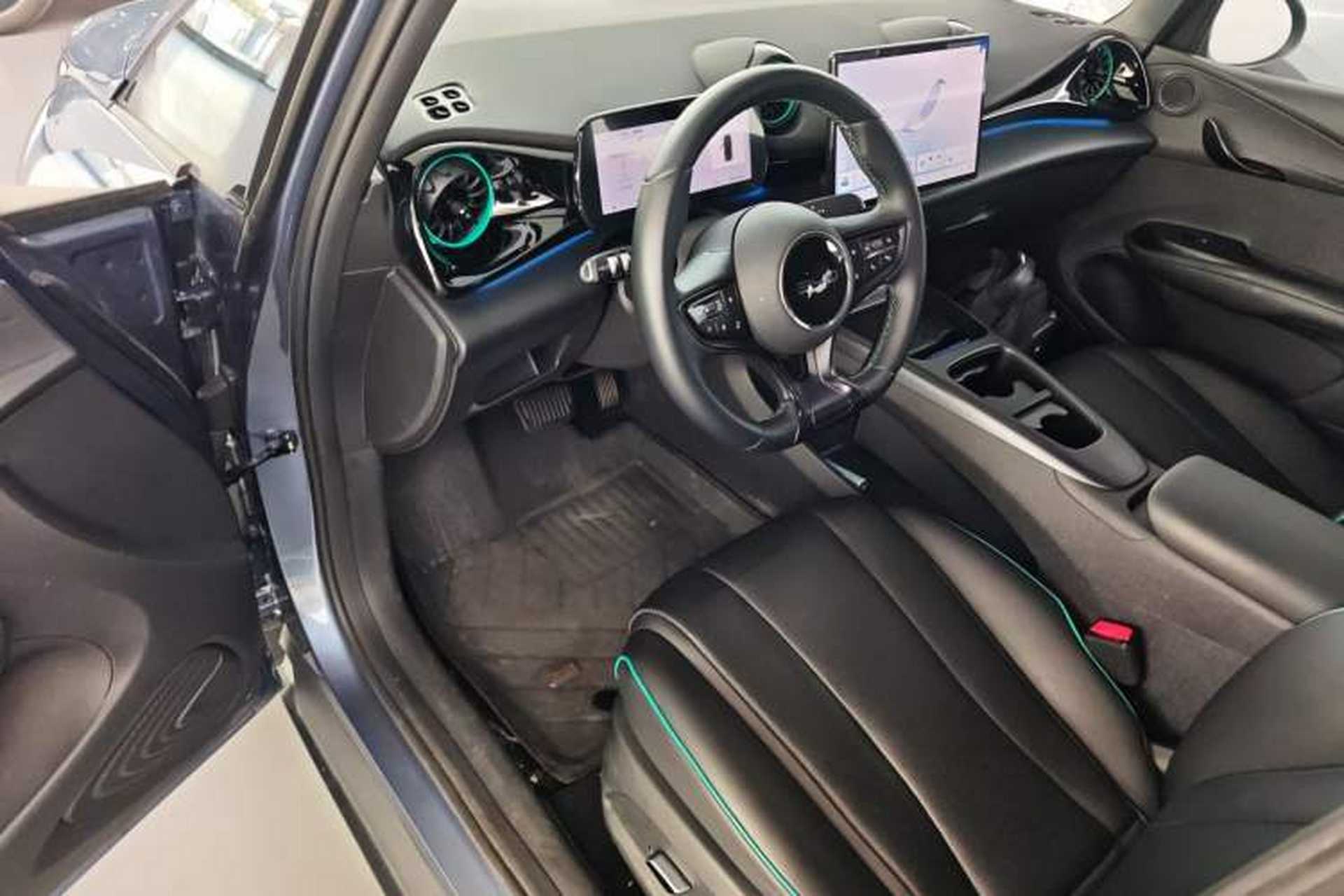 Used BYD Dolphin 2025 Intelligent Driving Version 410 km Fashion Edition Driver Seat