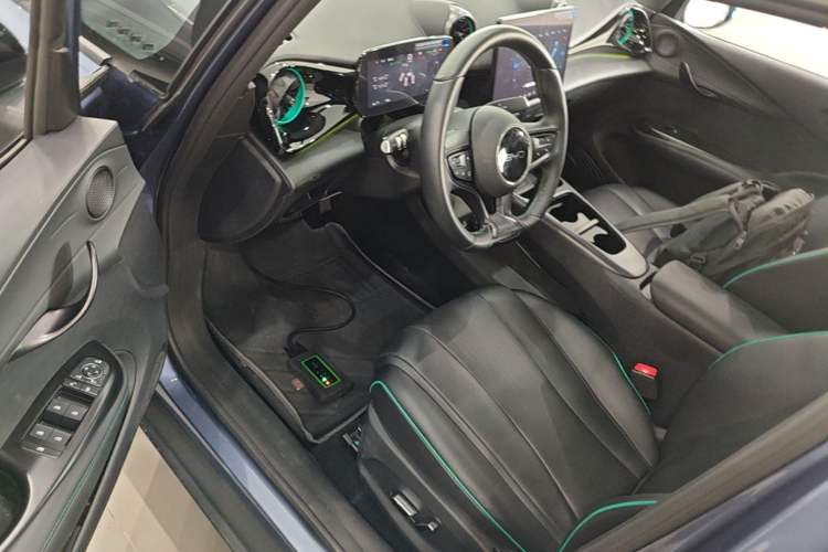 Used BYD Dolphin 2025 Intelligent Driving Version 410 km Fashion Edition Driver Seat