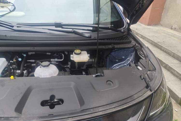 Used BYD Dolphin 2025 Smart Drive Version 420 km Freedom Edition Engine Bay Left