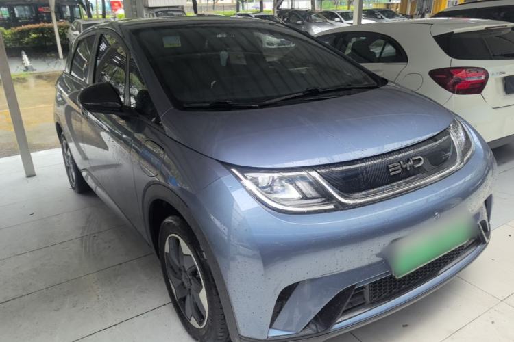 Used BYD Dolphin 2025 420km Free Edition Front Right 45 Deg