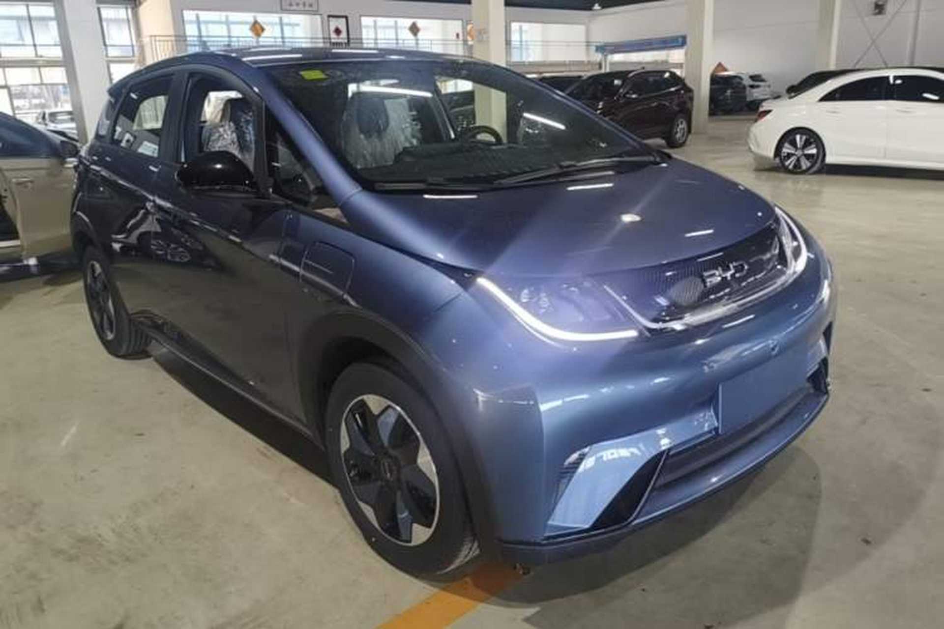 Used BYD Dolphin 2025 420km Free Edition Front Right 45 Deg