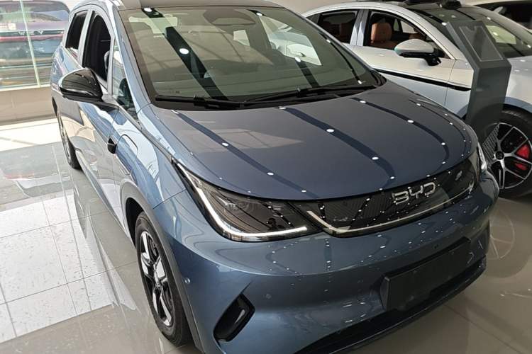 Used BYD Dolphin 2025 Intelligent Driving Version 410 km Fashion Edition Front Right 45 Deg