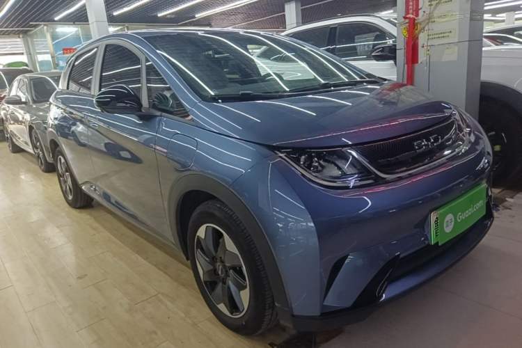 Used BYD Dolphin 2025 420km Free Edition Front Right 45 Deg