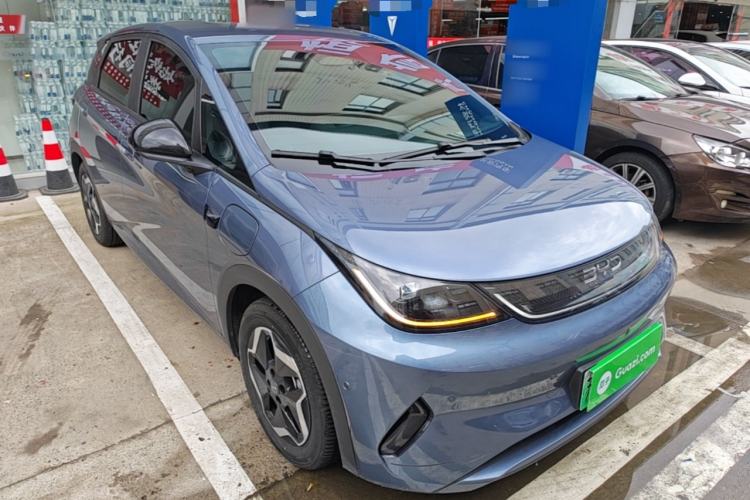 Used BYD Dolphin 2025 Smart Drive Version 420 km Freedom Edition Front Right 45 Deg