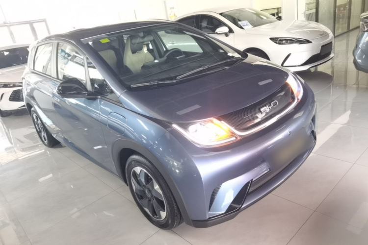 Used BYD Dolphin 2025 420km Free Edition Front Right 45 Deg