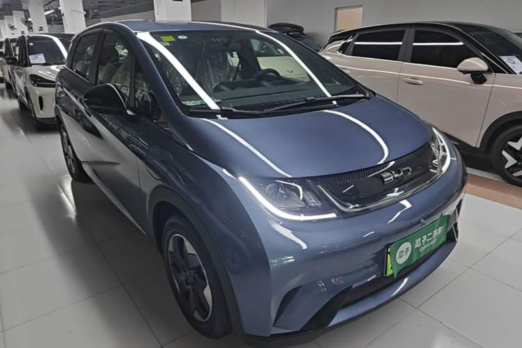 Used BYD Dolphin 2025 420km Free Edition Front Right 45 Deg