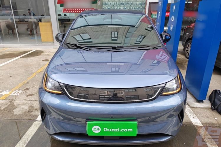 Used BYD Dolphin 2025 Smart Drive Version 420 km Freedom Edition Front