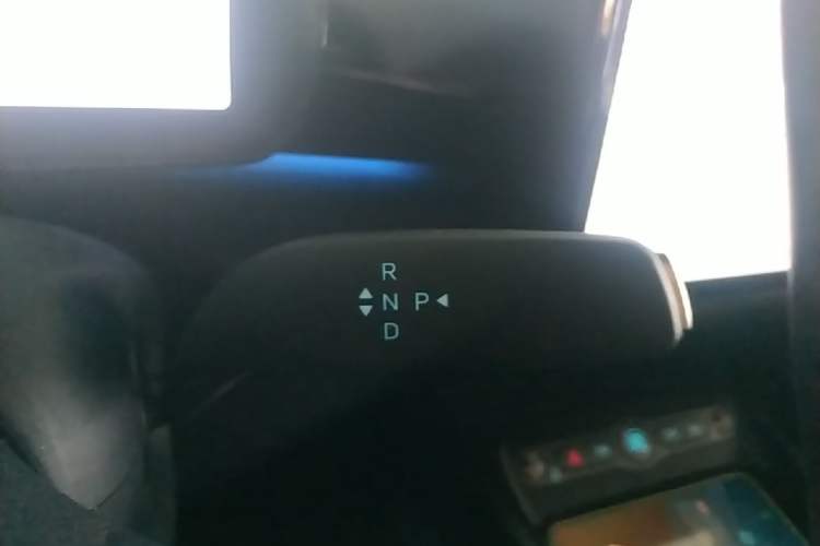 Used BYD Dolphin 2025 Intelligent Driving Version 410 km Fashion Edition Gear Lever
