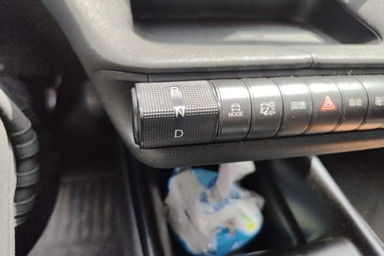 Used BYD Dolphin 2025 420km Free Edition Gear Lever