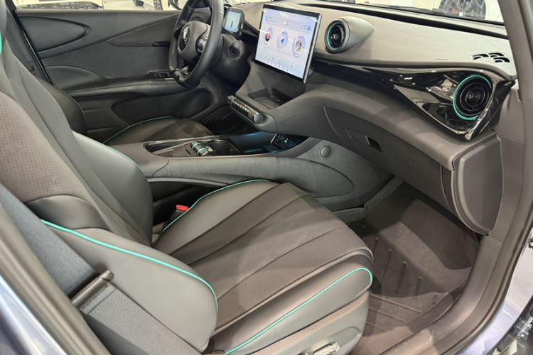 Used BYD Dolphin 2025 420km Fashion Edition Interior 4