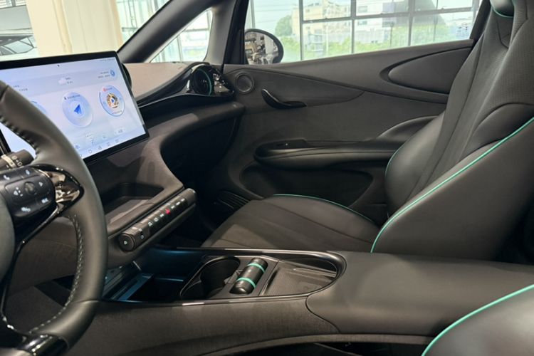 Used BYD Dolphin 2025 420km Fashion Edition Interior 9