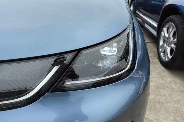 Used BYD Dolphin 2025 Smart Drive Version 420 km Freedom Edition Left Front Headlight